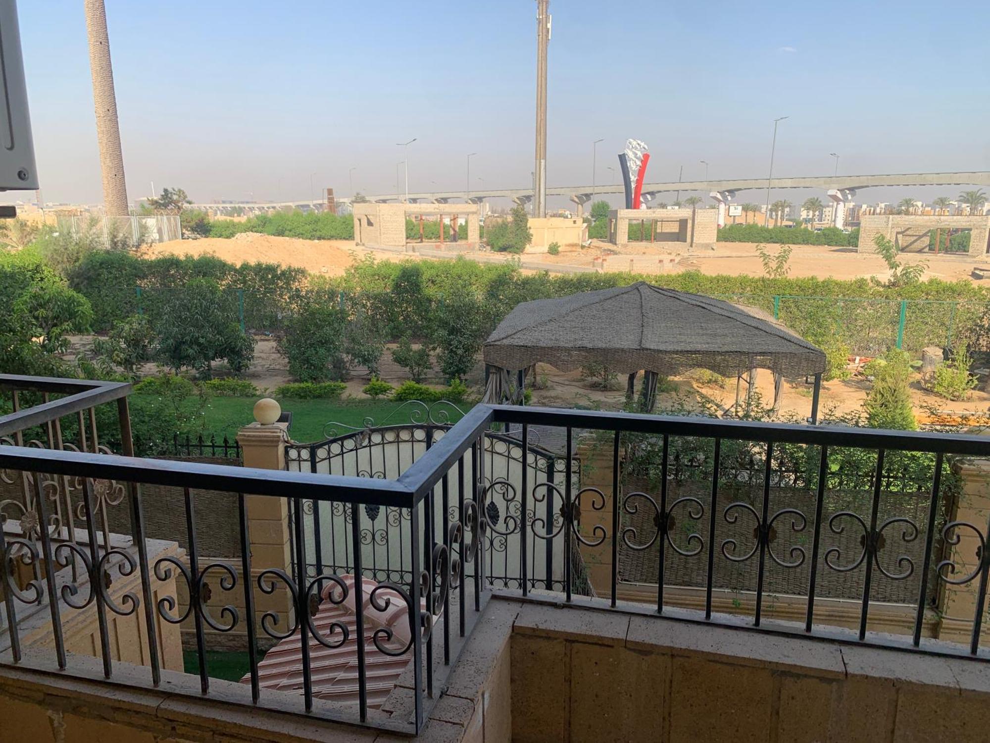 Luxury Apartments Beside Mall Of Arabia And Dar Al-Fouad Hospital - Families Only- No Alcoholic Beverages 6th of October City Exteriör bild